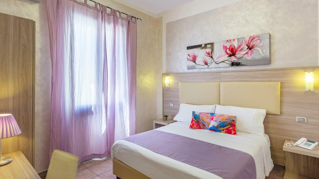 Hotel Piccolo Mondo ซานวิโต โลคาโป ภายนอก รูปภาพ
