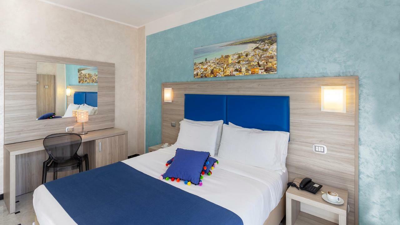 Hotel Piccolo Mondo ซานวิโต โลคาโป ภายนอก รูปภาพ